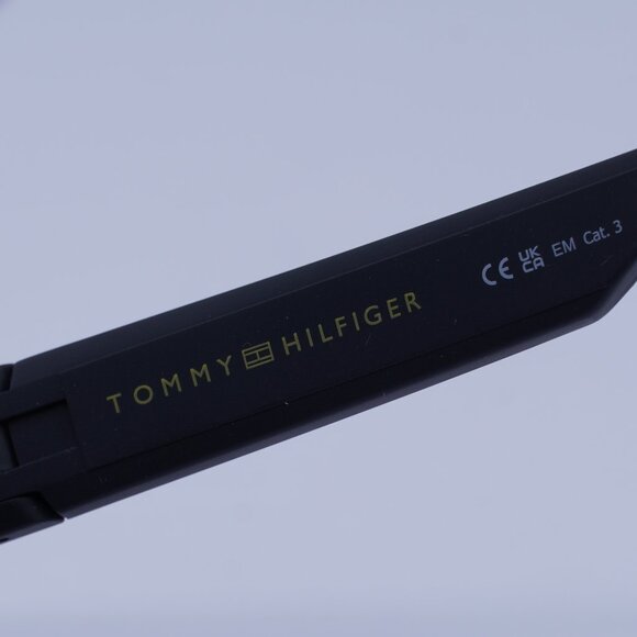 Tommy Hilfiger TH1975/S 0FRE 9O Sunglasses Grey Square Frame, Grey Lenses - Picture 9 of 12